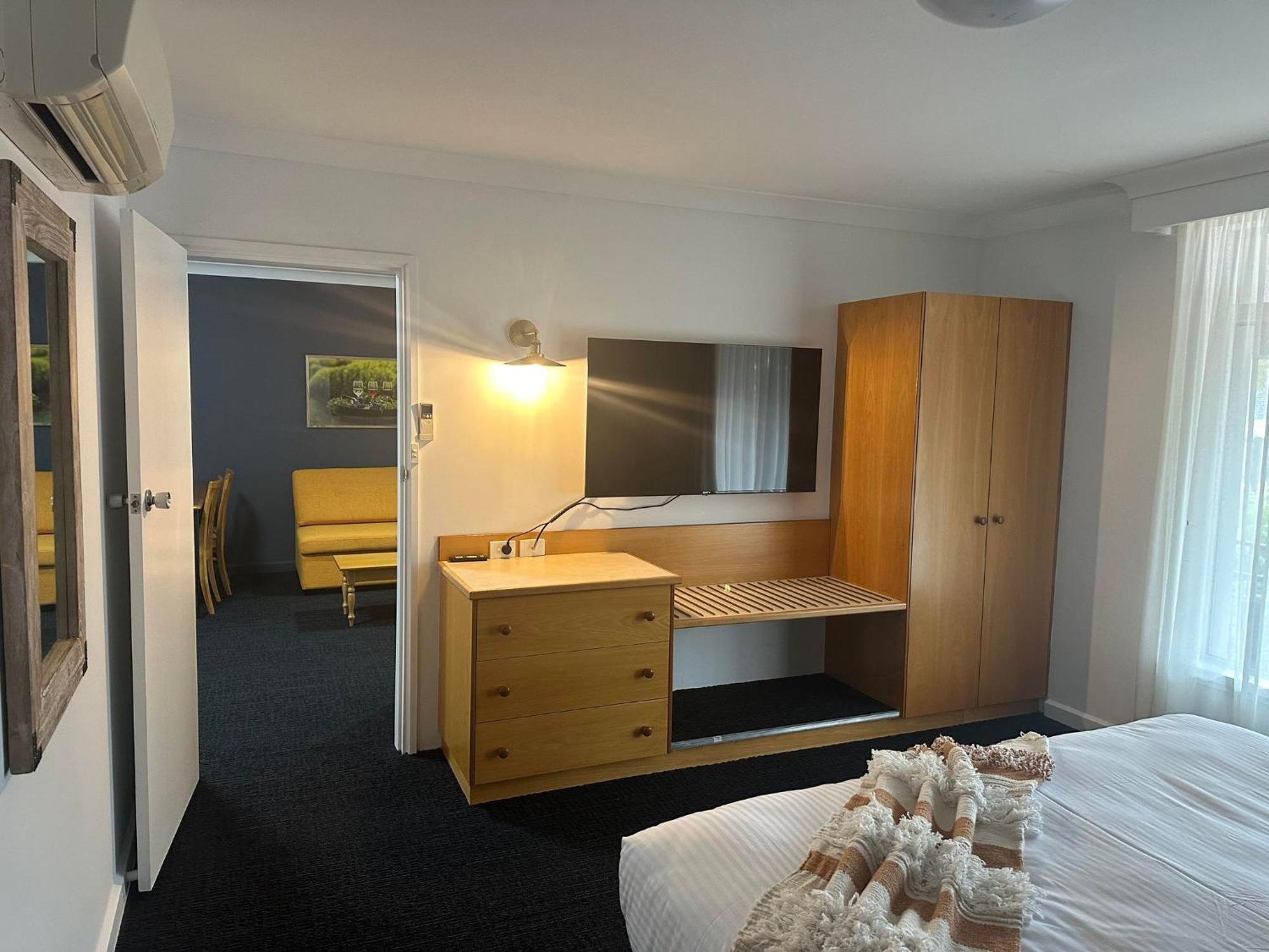 Ibis Styles Orange Hotel Exterior photo